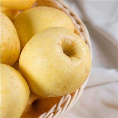 Chrupiące Żółte Jabłka